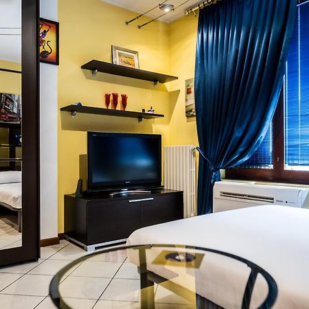Cozy Suite Rogoredo Apartment Next To The Metro And Train Station Milano Eksteriør billede