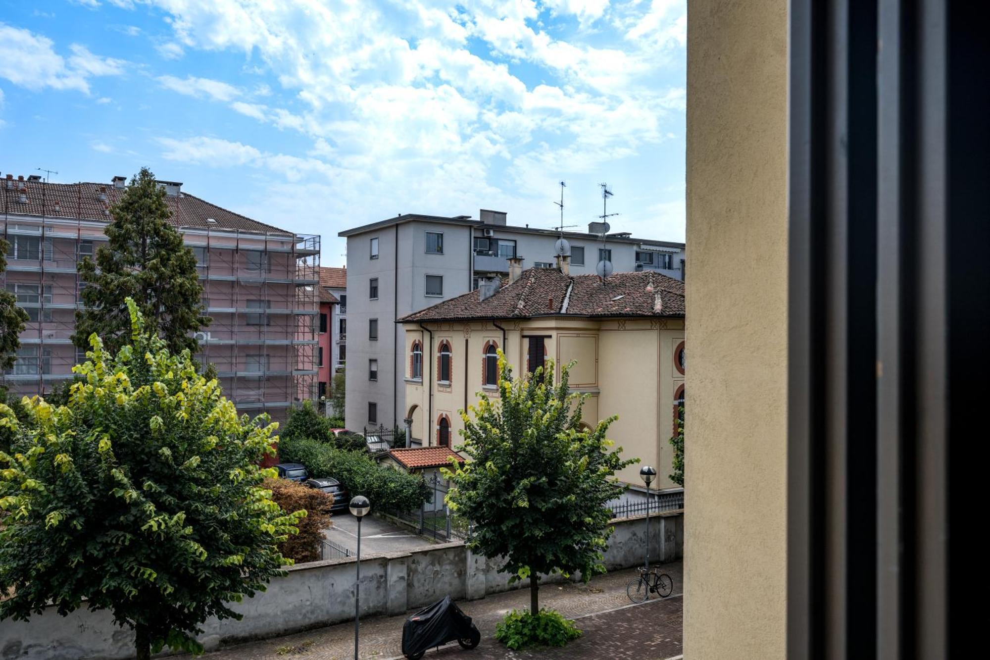 Cozy Suite Rogoredo Apartment Next To The Metro And Train Station Milano Eksteriør billede